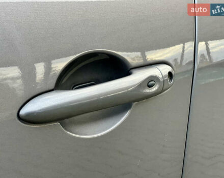 Серый Рено Сценик, объемом двигателя 1.5 л и пробегом 178 тыс. км за 10200 $, фото 16 на Automoto.ua