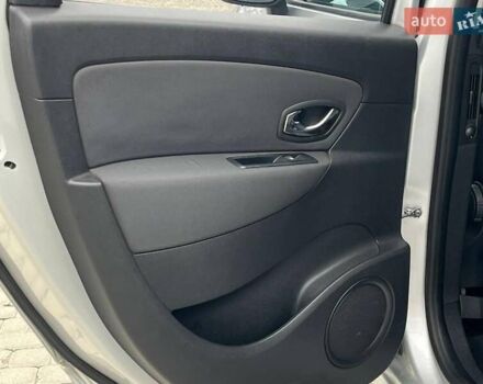 Серый Рено Сценик, объемом двигателя 1.5 л и пробегом 271 тыс. км за 8990 $, фото 19 на Automoto.ua