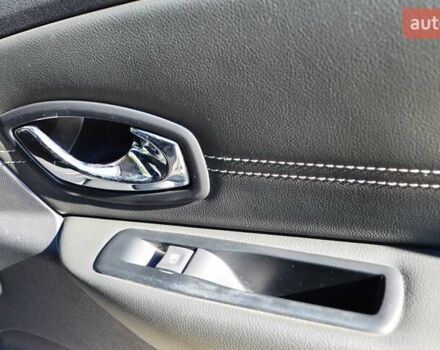 Серый Рено Сценик, объемом двигателя 1.6 л и пробегом 272 тыс. км за 7999 $, фото 38 на Automoto.ua