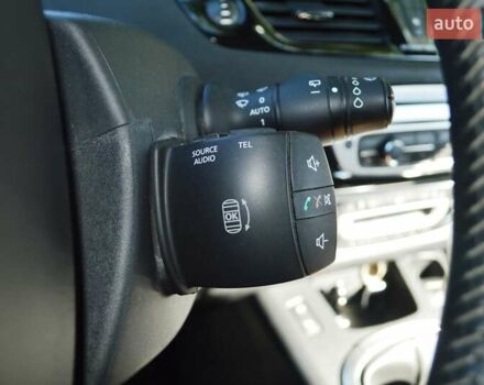 Серый Рено Сценик, объемом двигателя 1.6 л и пробегом 272 тыс. км за 7999 $, фото 23 на Automoto.ua