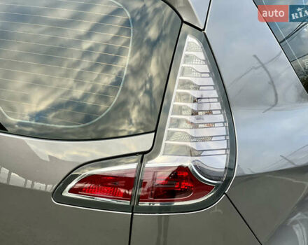 Серый Рено Сценик, объемом двигателя 1.5 л и пробегом 178 тыс. км за 10200 $, фото 25 на Automoto.ua