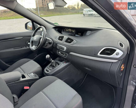 Серый Рено Сценик, объемом двигателя 1.5 л и пробегом 203 тыс. км за 9950 $, фото 37 на Automoto.ua