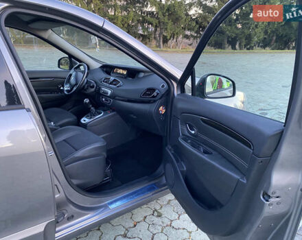 Серый Рено Сценик, объемом двигателя 1.46 л и пробегом 195 тыс. км за 8999 $, фото 21 на Automoto.ua