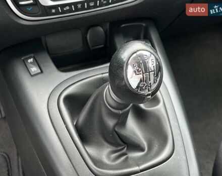 Серый Рено Сценик, объемом двигателя 1.5 л и пробегом 271 тыс. км за 8990 $, фото 28 на Automoto.ua