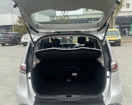 Серый Рено Сценик, объемом двигателя 1.46 л и пробегом 249 тыс. км за 7650 $, фото 11 на Automoto.ua