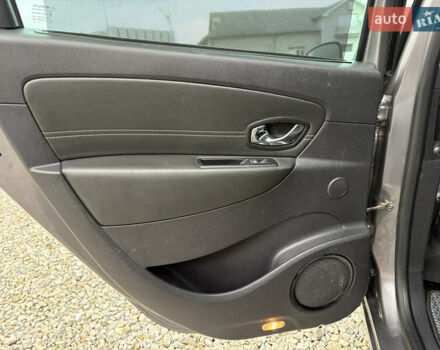 Серый Рено Сценик, объемом двигателя 1.5 л и пробегом 230 тыс. км за 8999 $, фото 19 на Automoto.ua