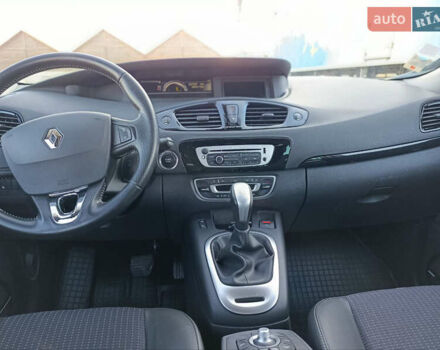 Сірий Рено Сценік, об'ємом двигуна 1.5 л та пробігом 237 тис. км за 8900 $, фото 22 на Automoto.ua
