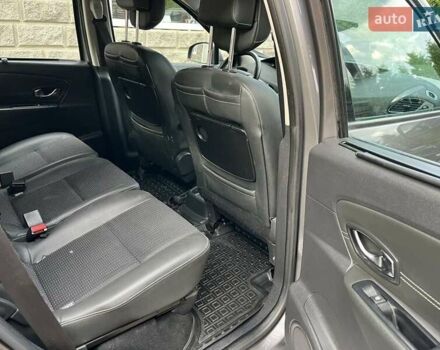 Серый Рено Сценик, объемом двигателя 1.5 л и пробегом 187 тыс. км за 8700 $, фото 17 на Automoto.ua