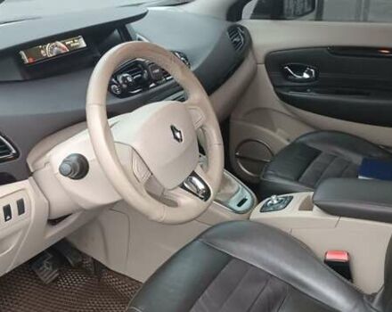 Серый Рено Сценик, объемом двигателя 1.46 л и пробегом 369 тыс. км за 10000 $, фото 10 на Automoto.ua