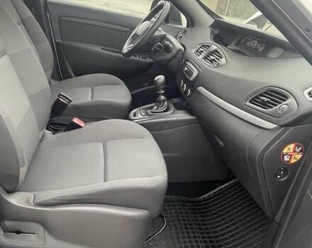 Серый Рено Сценик, объемом двигателя 1.46 л и пробегом 249 тыс. км за 7650 $, фото 20 на Automoto.ua