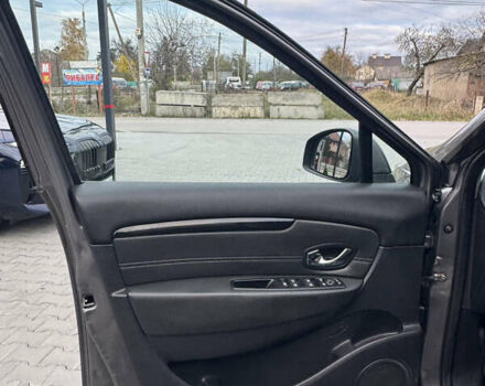 Серый Рено Сценик, объемом двигателя 1.5 л и пробегом 178 тыс. км за 10200 $, фото 45 на Automoto.ua