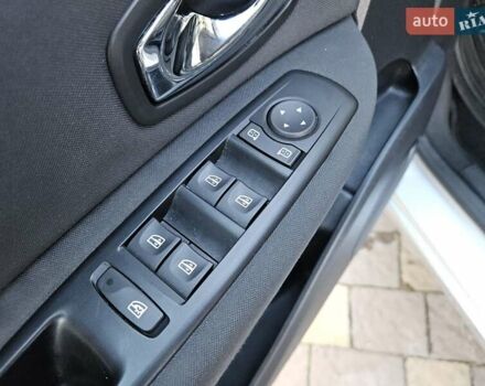 Серый Рено Сценик, объемом двигателя 1.2 л и пробегом 165 тыс. км за 6500 $, фото 11 на Automoto.ua