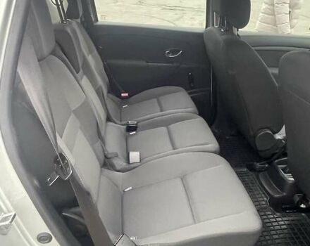 Серый Рено Сценик, объемом двигателя 1.46 л и пробегом 249 тыс. км за 7650 $, фото 17 на Automoto.ua