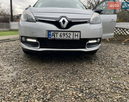 Серый Рено Сценик, объемом двигателя 1.46 л и пробегом 230 тыс. км за 9000 $, фото 1 на Automoto.ua