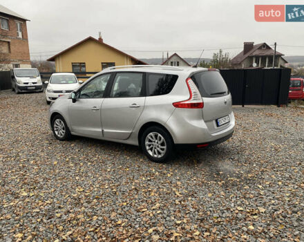 Серый Рено Сценик, объемом двигателя 1.5 л и пробегом 273 тыс. км за 7699 $, фото 4 на Automoto.ua