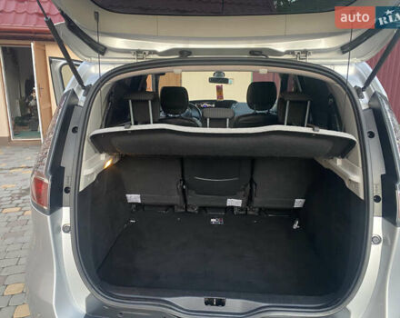 Сірий Рено Сценік, об'ємом двигуна 1.5 л та пробігом 202 тис. км за 9400 $, фото 6 на Automoto.ua