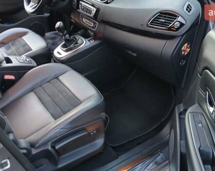 Рено Сценик 2013 в Виннице на Automoto.ua Серый Рено Сценик, объемом двигателя 1.6 л и пробегом 187 тыс. км за 8900 $, фото 23 на Automoto.ua