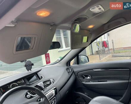 Серый Рено Сценик, объемом двигателя 1.46 л и пробегом 230 тыс. км за 9000 $, фото 16 на Automoto.ua