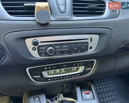 Сірий Рено Сценік, об'ємом двигуна 1.46 л та пробігом 254 тис. км за 8700 $, фото 19 на Automoto.ua
