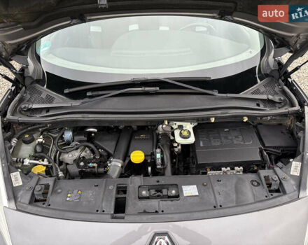 Серый Рено Сценик, объемом двигателя 1.5 л и пробегом 230 тыс. км за 8999 $, фото 28 на Automoto.ua