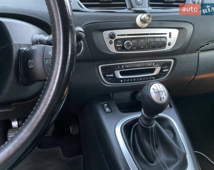 Сірий Рено Сценік, об'ємом двигуна 1.5 л та пробігом 202 тис. км за 9400 $, фото 8 на Automoto.ua