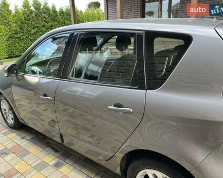 Серый Рено Сценик, объемом двигателя 1.5 л и пробегом 187 тыс. км за 8700 $, фото 3 на Automoto.ua