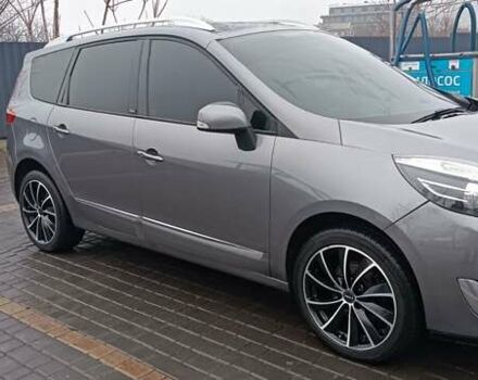 Серый Рено Сценик, объемом двигателя 1.46 л и пробегом 369 тыс. км за 10000 $, фото 7 на Automoto.ua