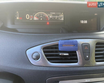 Серый Рено Сценик, объемом двигателя 1.5 л и пробегом 260 тыс. км за 11250 $, фото 14 на Automoto.ua