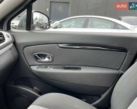 Серый Рено Сценик, объемом двигателя 1.5 л и пробегом 271 тыс. км за 8990 $, фото 26 на Automoto.ua