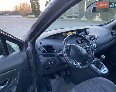 Серый Рено Сценик, объемом двигателя 1.46 л и пробегом 195 тыс. км за 8999 $, фото 10 на Automoto.ua