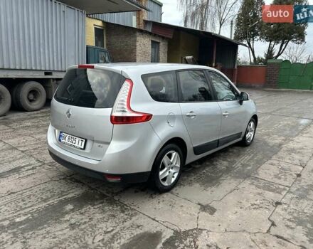 Сірий Рено Сценік, об'ємом двигуна 1.6 л та пробігом 254 тис. км за 8300 $, фото 7 на Automoto.ua