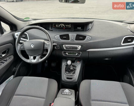 Серый Рено Сценик, объемом двигателя 1.5 л и пробегом 203 тыс. км за 9950 $, фото 29 на Automoto.ua