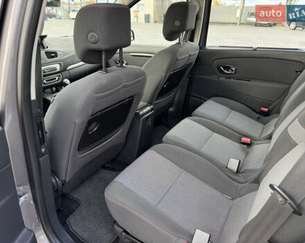 Серый Рено Сценик, объемом двигателя 1.5 л и пробегом 203 тыс. км за 9950 $, фото 26 на Automoto.ua