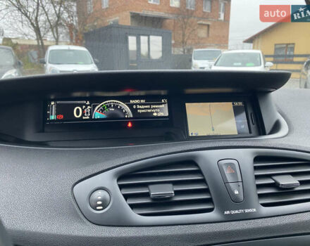 Серый Рено Сценик, объемом двигателя 1.5 л и пробегом 273 тыс. км за 7699 $, фото 19 на Automoto.ua