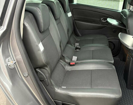 Серый Рено Сценик, объемом двигателя 1.5 л и пробегом 230 тыс. км за 8999 $, фото 21 на Automoto.ua