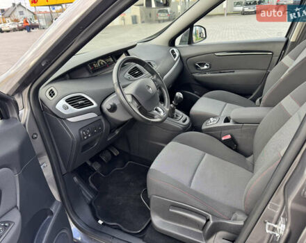 Серый Рено Сценик, объемом двигателя 1.5 л и пробегом 203 тыс. км за 9950 $, фото 24 на Automoto.ua