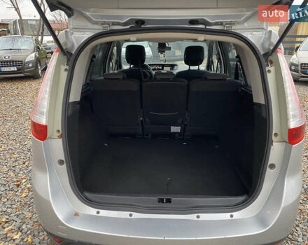 Серый Рено Сценик, объемом двигателя 1.5 л и пробегом 273 тыс. км за 7699 $, фото 22 на Automoto.ua