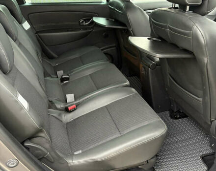 Серый Рено Сценик, объемом двигателя 1.5 л и пробегом 230 тыс. км за 8999 $, фото 20 на Automoto.ua