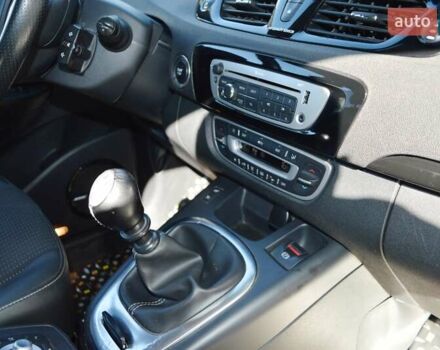 Серый Рено Сценик, объемом двигателя 1.6 л и пробегом 272 тыс. км за 7999 $, фото 36 на Automoto.ua