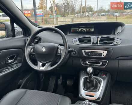 Серый Рено Сценик, объемом двигателя 1.5 л и пробегом 178 тыс. км за 10200 $, фото 36 на Automoto.ua