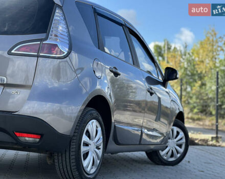 Серый Рено Сценик, объемом двигателя 1.5 л и пробегом 220 тыс. км за 7900 $, фото 15 на Automoto.ua