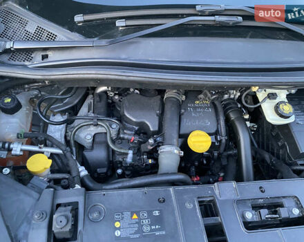 Серый Рено Сценик, объемом двигателя 1.46 л и пробегом 195 тыс. км за 8999 $, фото 27 на Automoto.ua