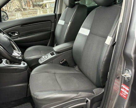 Серый Рено Сценик, объемом двигателя 1.5 л и пробегом 230 тыс. км за 8999 $, фото 16 на Automoto.ua