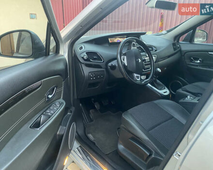Сірий Рено Сценік, об'ємом двигуна 1.5 л та пробігом 202 тис. км за 9400 $, фото 4 на Automoto.ua
