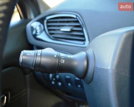 Серый Рено Сценик, объемом двигателя 1.6 л и пробегом 272 тыс. км за 7999 $, фото 21 на Automoto.ua