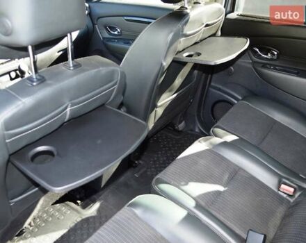 Серый Рено Сценик, объемом двигателя 1.6 л и пробегом 272 тыс. км за 7999 $, фото 43 на Automoto.ua