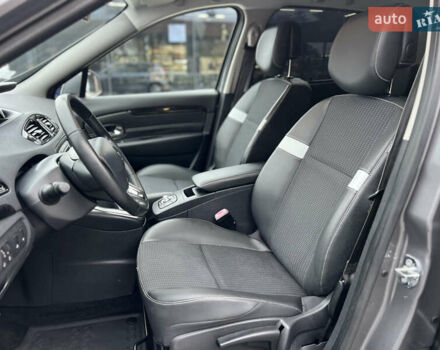 Серый Рено Сценик, объемом двигателя 1.5 л и пробегом 178 тыс. км за 10200 $, фото 32 на Automoto.ua