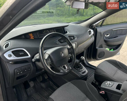 Сірий Рено Сценік, об'ємом двигуна 1.46 л та пробігом 170 тис. км за 8800 $, фото 8 на Automoto.ua