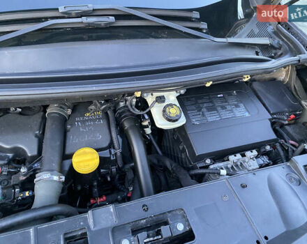 Серый Рено Сценик, объемом двигателя 1.46 л и пробегом 195 тыс. км за 8999 $, фото 28 на Automoto.ua