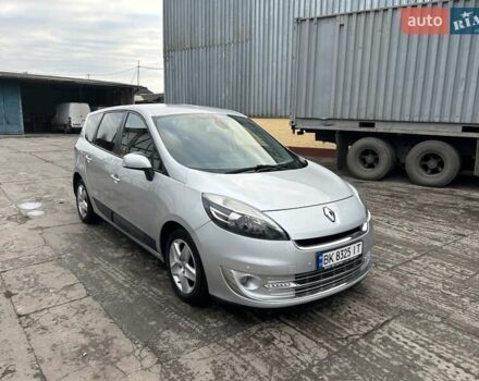 Сірий Рено Сценік, об'ємом двигуна 1.6 л та пробігом 254 тис. км за 8300 $, фото 5 на Automoto.ua